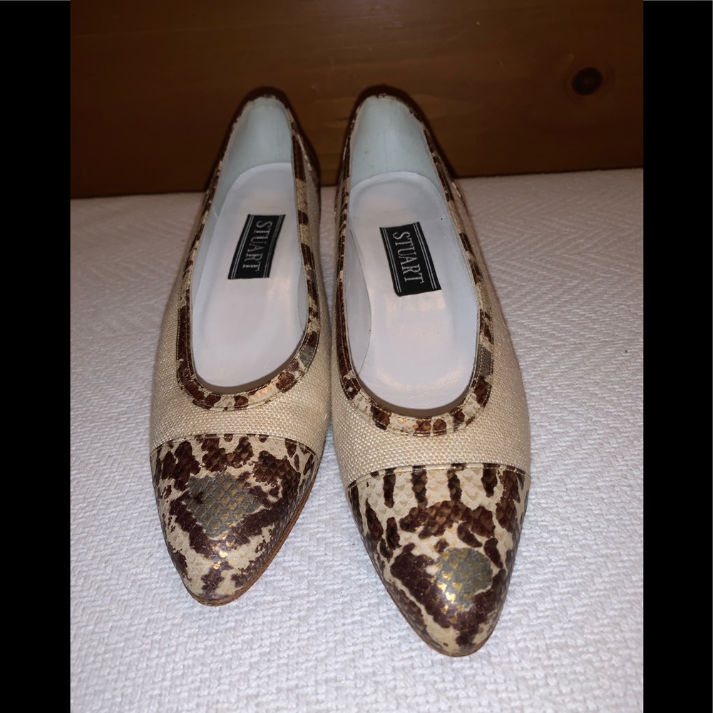Stuart Weitzman Shoes, Size 6.5 AAA